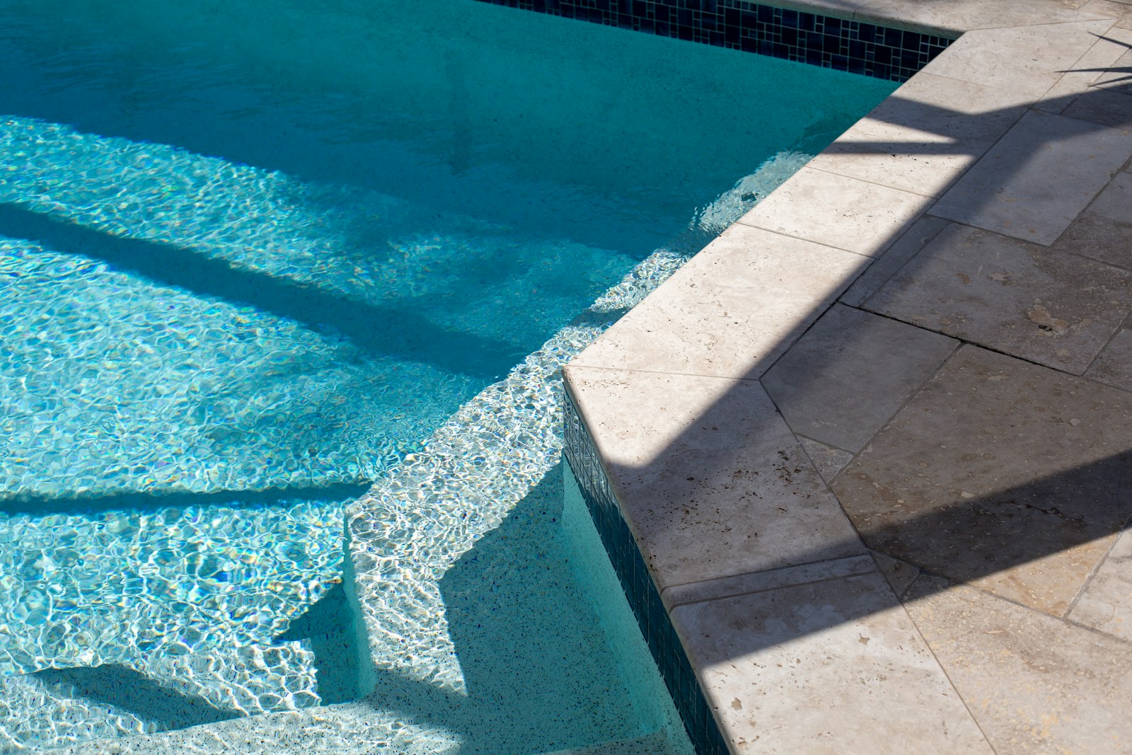Pool rebar framework construction